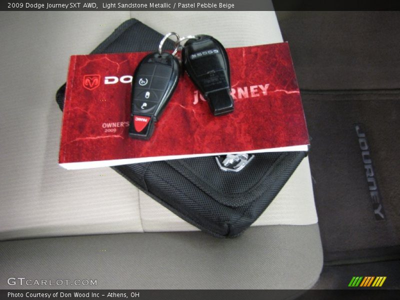 Light Sandstone Metallic / Pastel Pebble Beige 2009 Dodge Journey SXT AWD