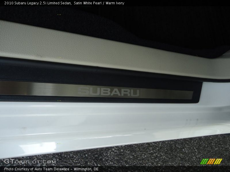 Satin White Pearl / Warm Ivory 2010 Subaru Legacy 2.5i Limited Sedan