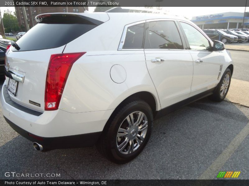 Platinum Ice Tricoat / Titanium/Ebony 2011 Cadillac SRX FWD