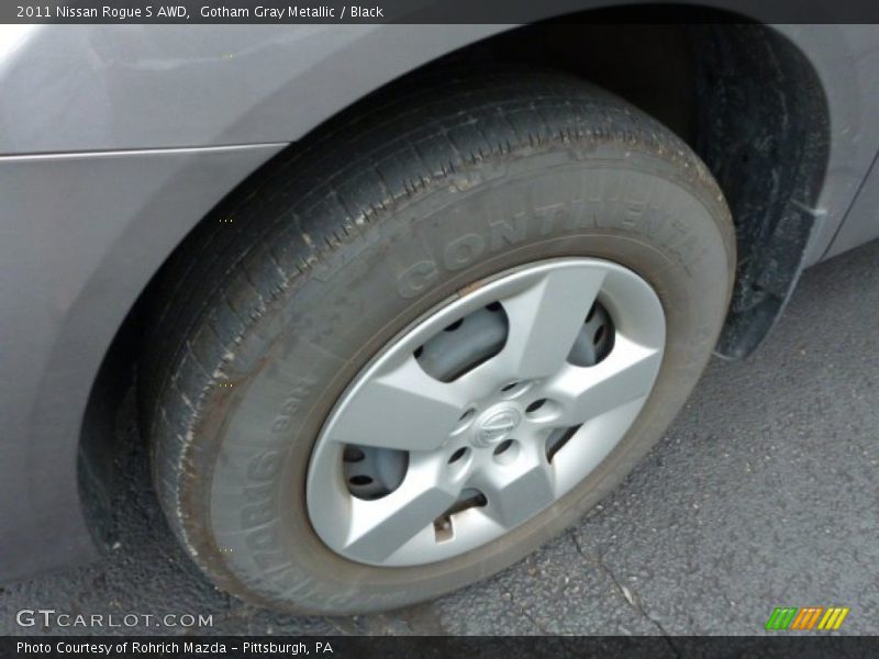 Gotham Gray Metallic / Black 2011 Nissan Rogue S AWD