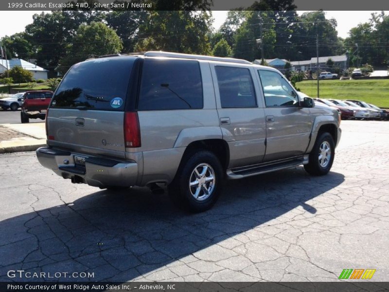 Silver Sand / Neutral 1999 Cadillac Escalade 4WD