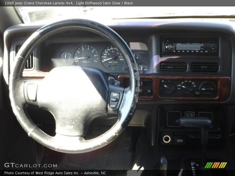 Light Driftwood Satin Glow / Black 1998 Jeep Grand Cherokee Laredo 4x4