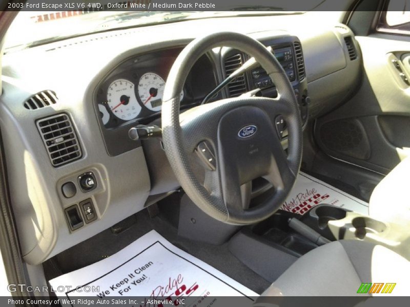 Oxford White / Medium Dark Pebble 2003 Ford Escape XLS V6 4WD