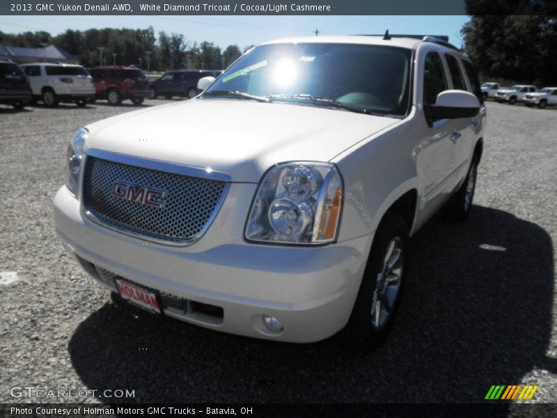 White Diamond Tricoat / Cocoa/Light Cashmere 2013 GMC Yukon Denali AWD