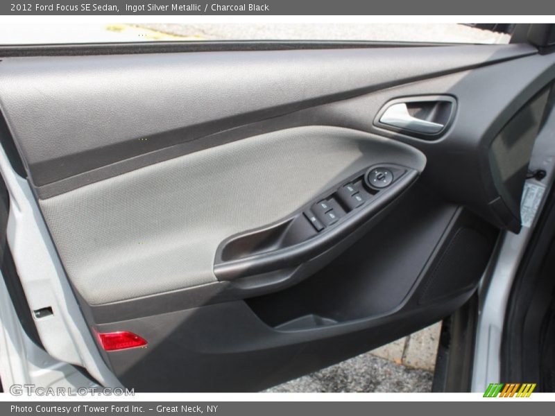 Ingot Silver Metallic / Charcoal Black 2012 Ford Focus SE Sedan