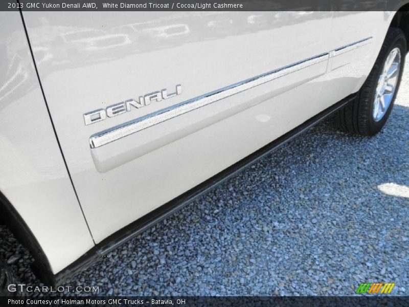 White Diamond Tricoat / Cocoa/Light Cashmere 2013 GMC Yukon Denali AWD