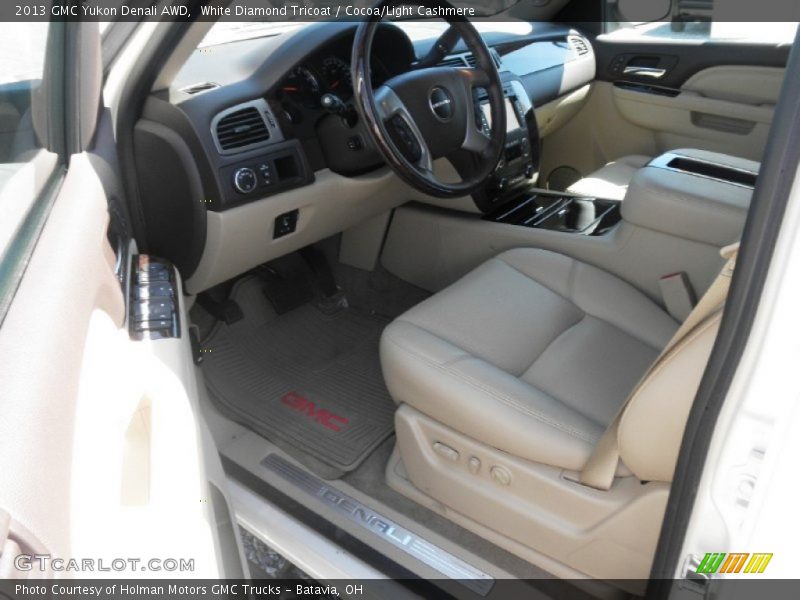 White Diamond Tricoat / Cocoa/Light Cashmere 2013 GMC Yukon Denali AWD