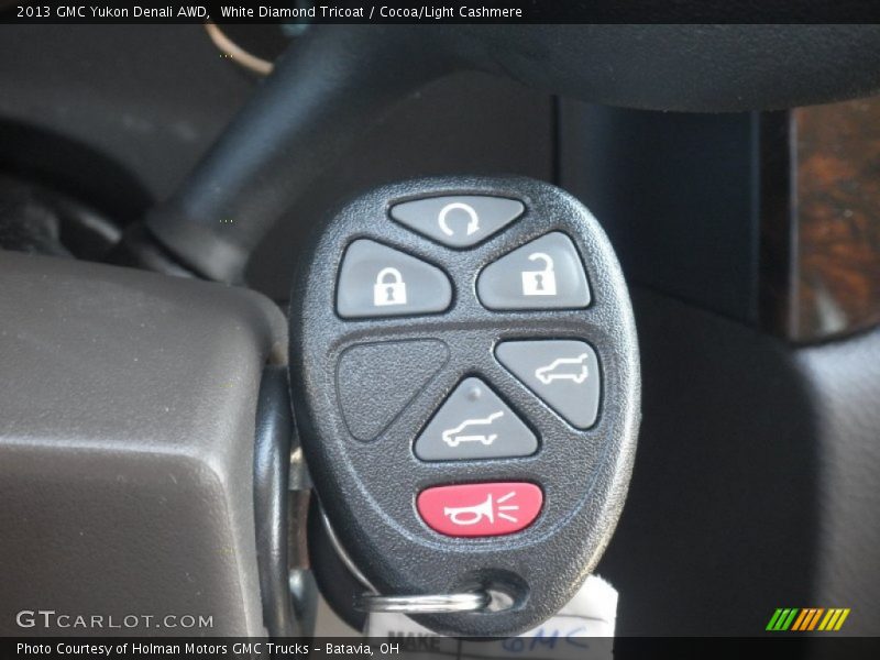 White Diamond Tricoat / Cocoa/Light Cashmere 2013 GMC Yukon Denali AWD