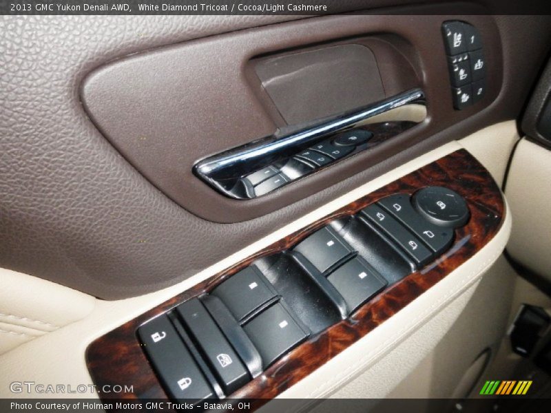 White Diamond Tricoat / Cocoa/Light Cashmere 2013 GMC Yukon Denali AWD