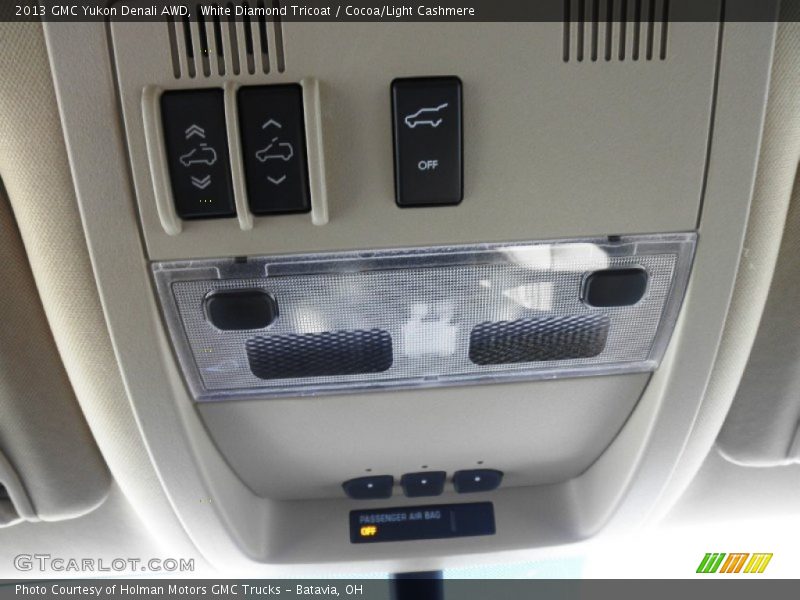 White Diamond Tricoat / Cocoa/Light Cashmere 2013 GMC Yukon Denali AWD