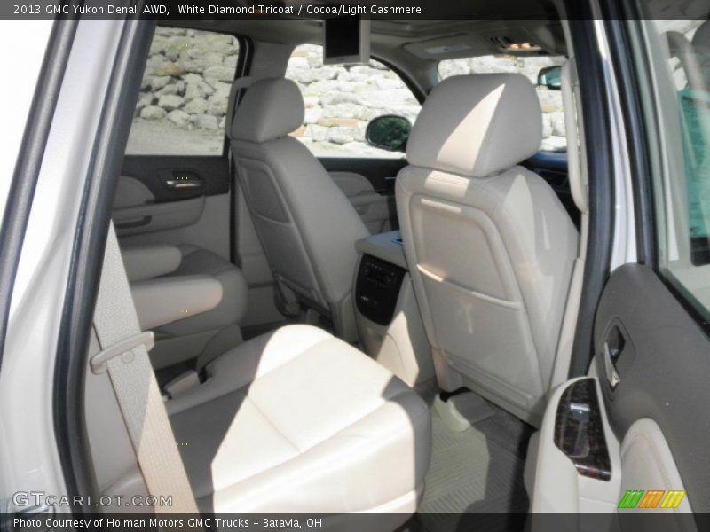 White Diamond Tricoat / Cocoa/Light Cashmere 2013 GMC Yukon Denali AWD