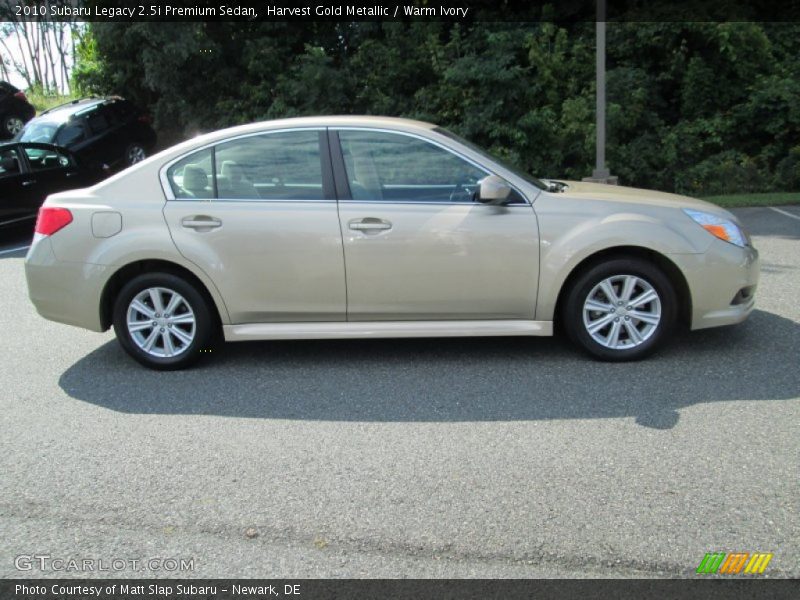Harvest Gold Metallic / Warm Ivory 2010 Subaru Legacy 2.5i Premium Sedan