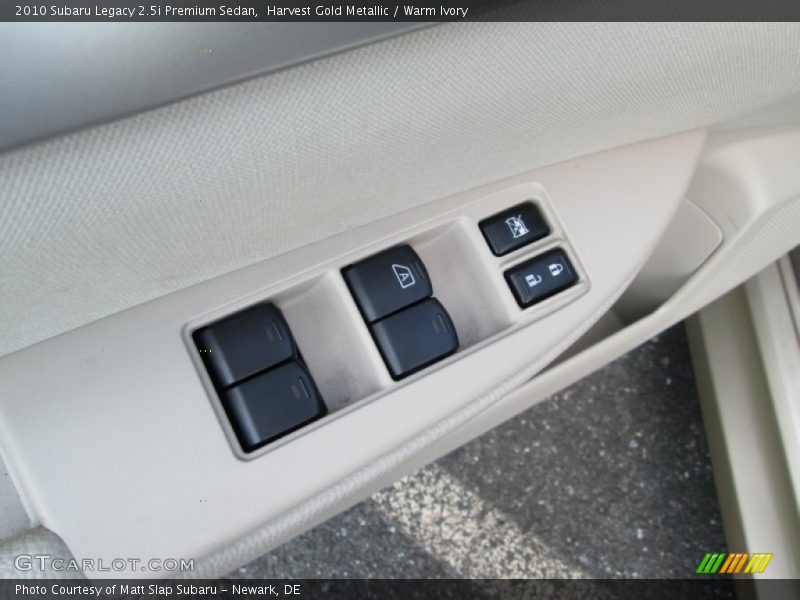 Harvest Gold Metallic / Warm Ivory 2010 Subaru Legacy 2.5i Premium Sedan