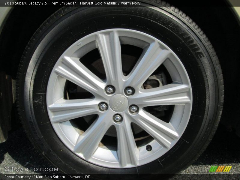 Harvest Gold Metallic / Warm Ivory 2010 Subaru Legacy 2.5i Premium Sedan