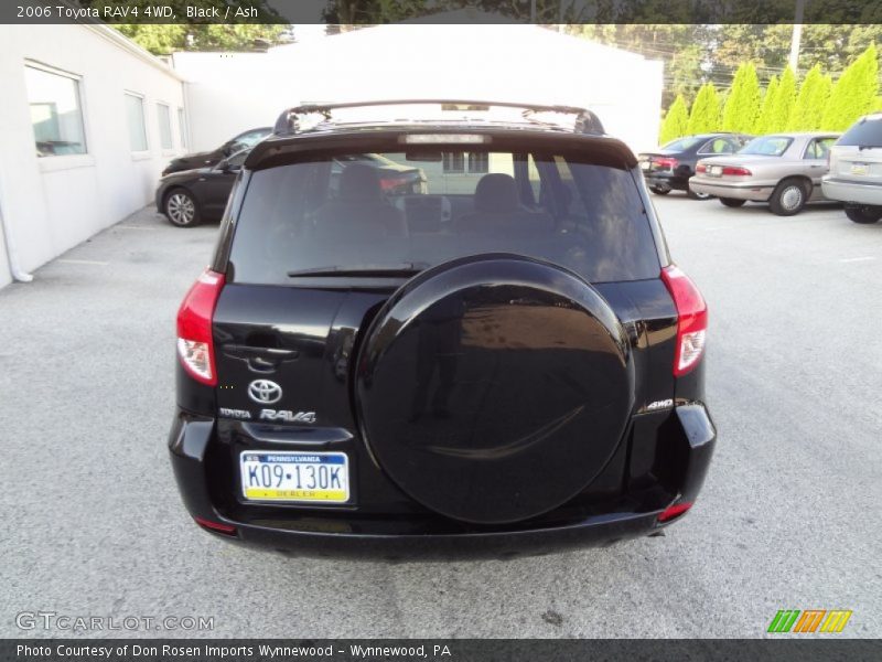 Black / Ash 2006 Toyota RAV4 4WD
