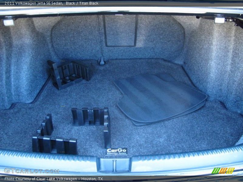 Black / Titan Black 2011 Volkswagen Jetta SE Sedan