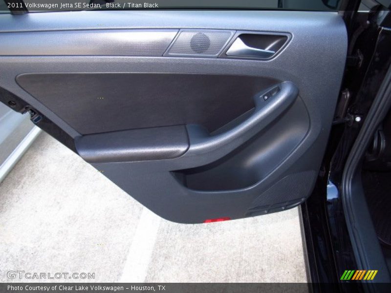 Black / Titan Black 2011 Volkswagen Jetta SE Sedan
