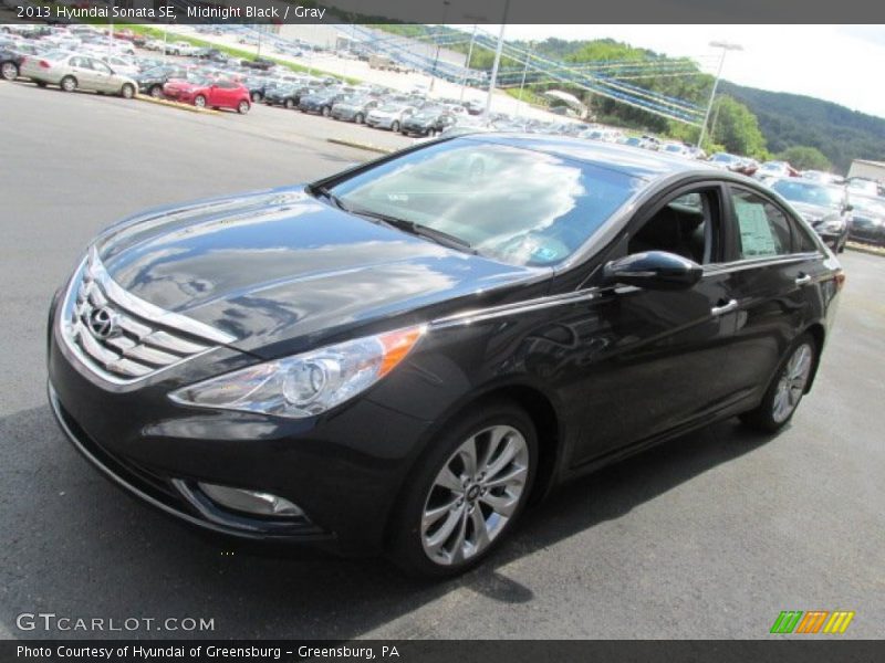 Midnight Black / Gray 2013 Hyundai Sonata SE
