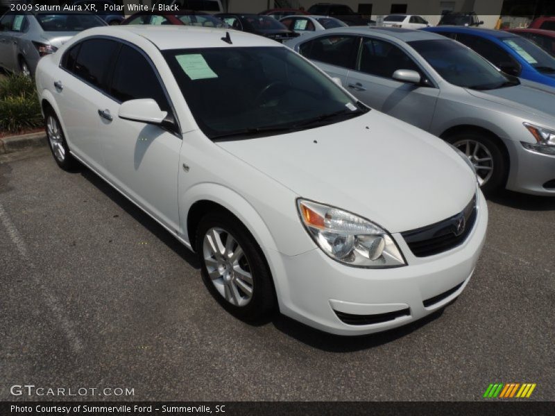 Polar White / Black 2009 Saturn Aura XR