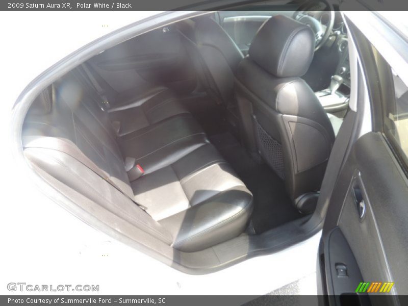 Polar White / Black 2009 Saturn Aura XR