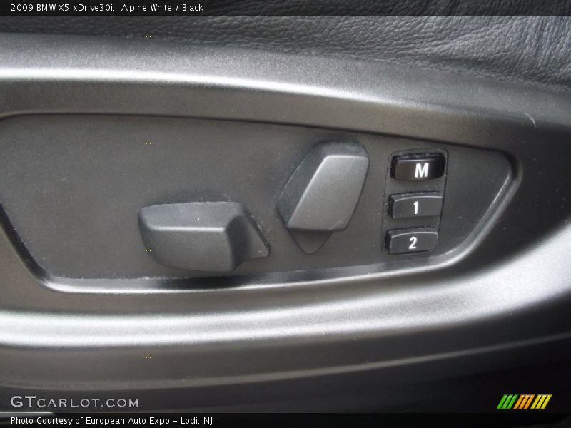 Alpine White / Black 2009 BMW X5 xDrive30i