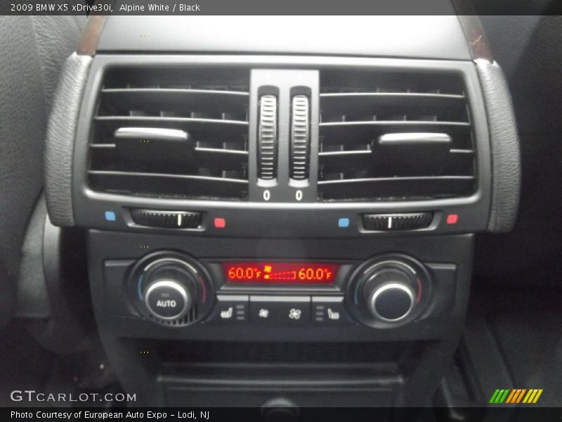 Alpine White / Black 2009 BMW X5 xDrive30i