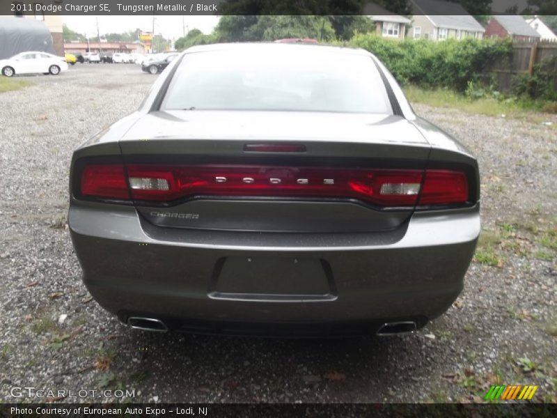 Tungsten Metallic / Black 2011 Dodge Charger SE