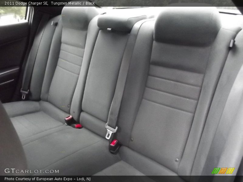 Tungsten Metallic / Black 2011 Dodge Charger SE