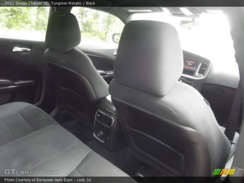 Tungsten Metallic / Black 2011 Dodge Charger SE