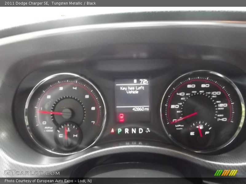 Tungsten Metallic / Black 2011 Dodge Charger SE