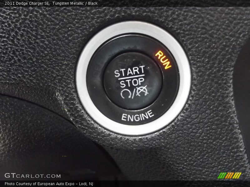 Tungsten Metallic / Black 2011 Dodge Charger SE