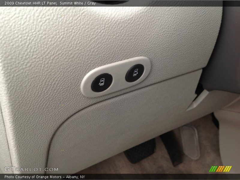 Summit White / Gray 2009 Chevrolet HHR LT Panel
