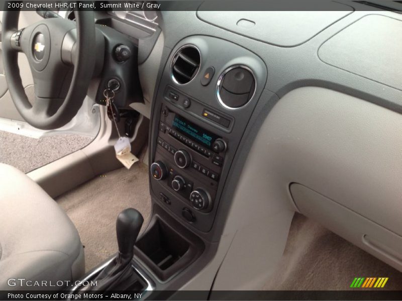 Summit White / Gray 2009 Chevrolet HHR LT Panel