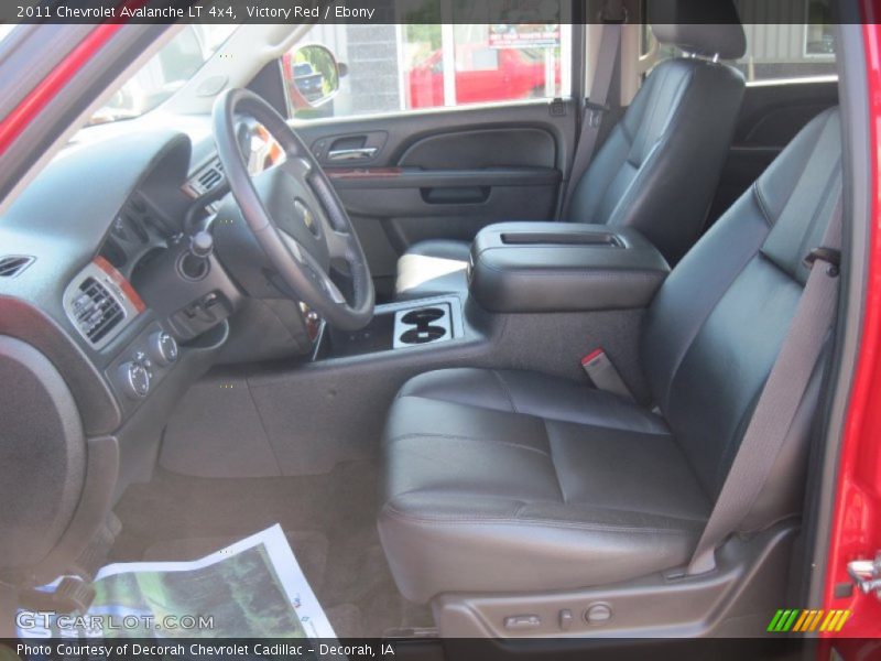 Victory Red / Ebony 2011 Chevrolet Avalanche LT 4x4