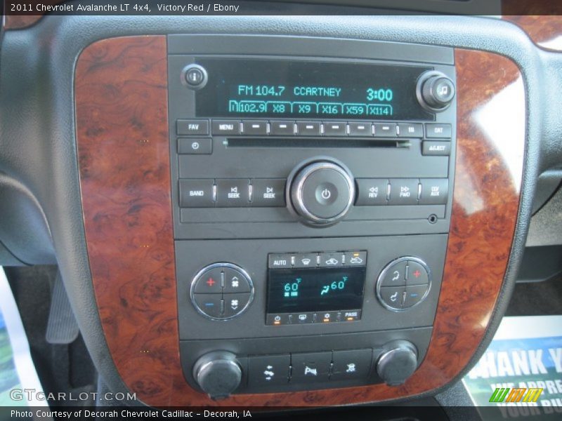 Victory Red / Ebony 2011 Chevrolet Avalanche LT 4x4