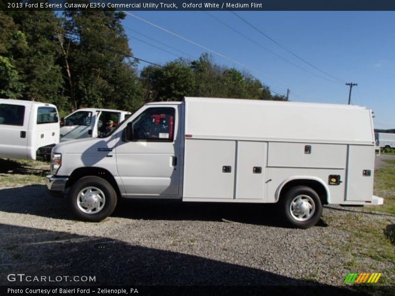 Oxford White / Medium Flint 2013 Ford E Series Cutaway E350 Commercial Utility Truck
