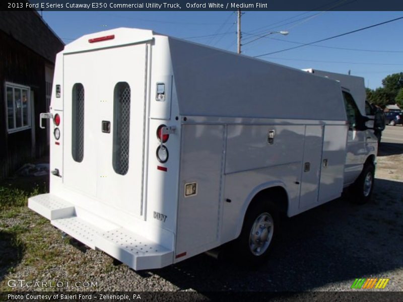 Oxford White / Medium Flint 2013 Ford E Series Cutaway E350 Commercial Utility Truck
