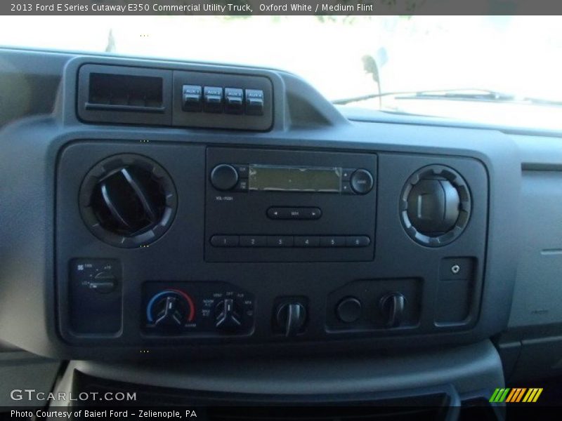 Oxford White / Medium Flint 2013 Ford E Series Cutaway E350 Commercial Utility Truck