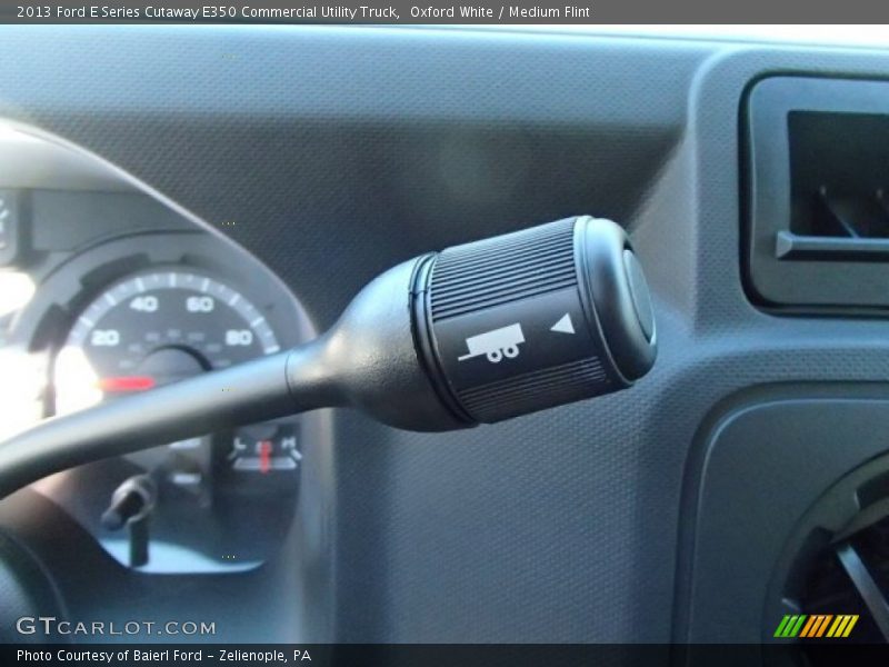 Oxford White / Medium Flint 2013 Ford E Series Cutaway E350 Commercial Utility Truck