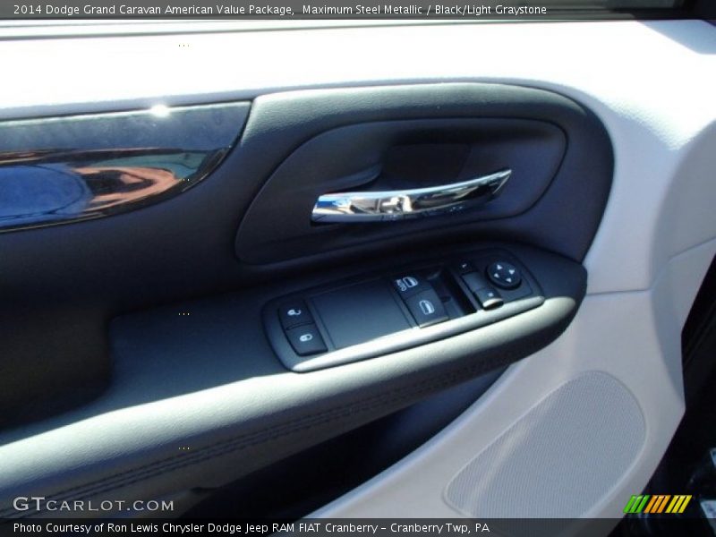 Maximum Steel Metallic / Black/Light Graystone 2014 Dodge Grand Caravan American Value Package