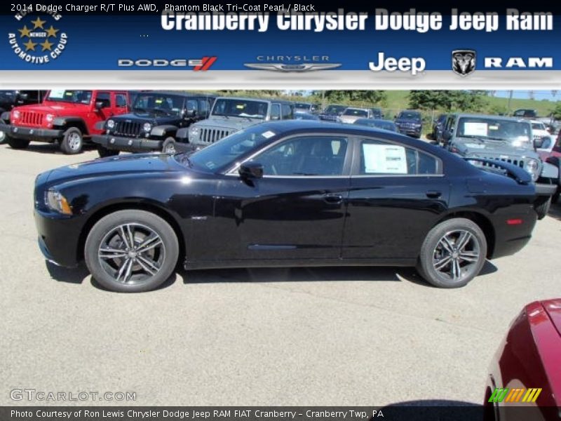 Phantom Black Tri-Coat Pearl / Black 2014 Dodge Charger R/T Plus AWD