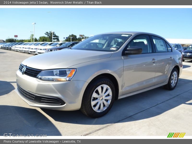 Front 3/4 View of 2014 Jetta S Sedan