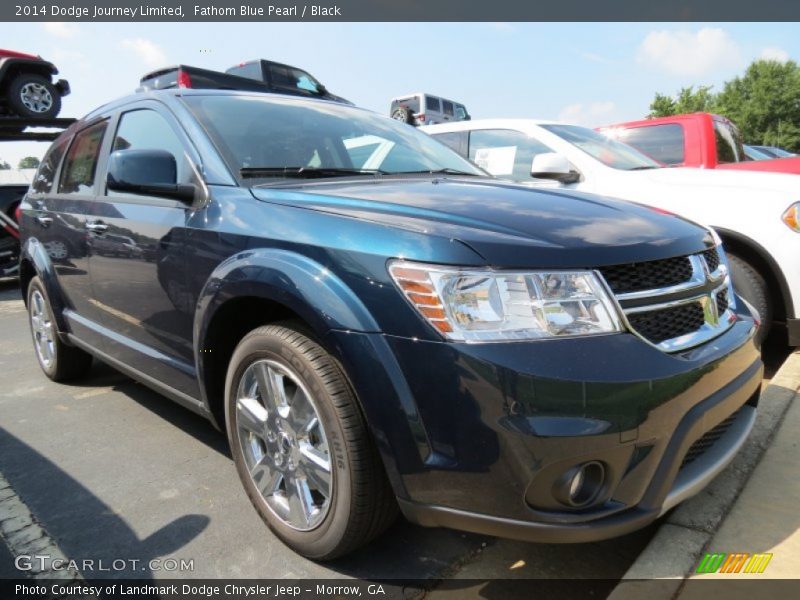 Front 3/4 View of 2014 Journey Limited