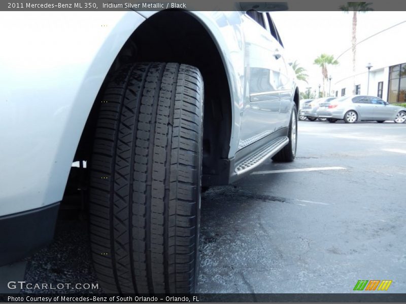 Iridium Silver Metallic / Black 2011 Mercedes-Benz ML 350