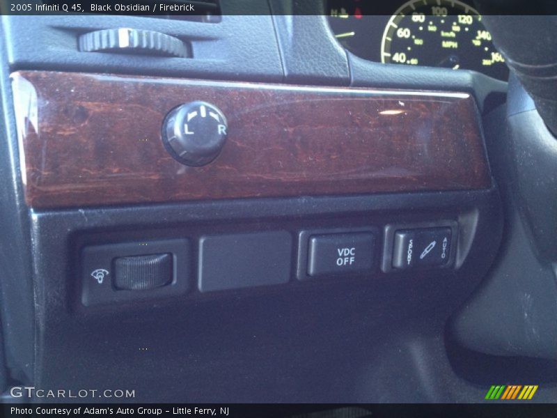 Black Obsidian / Firebrick 2005 Infiniti Q 45