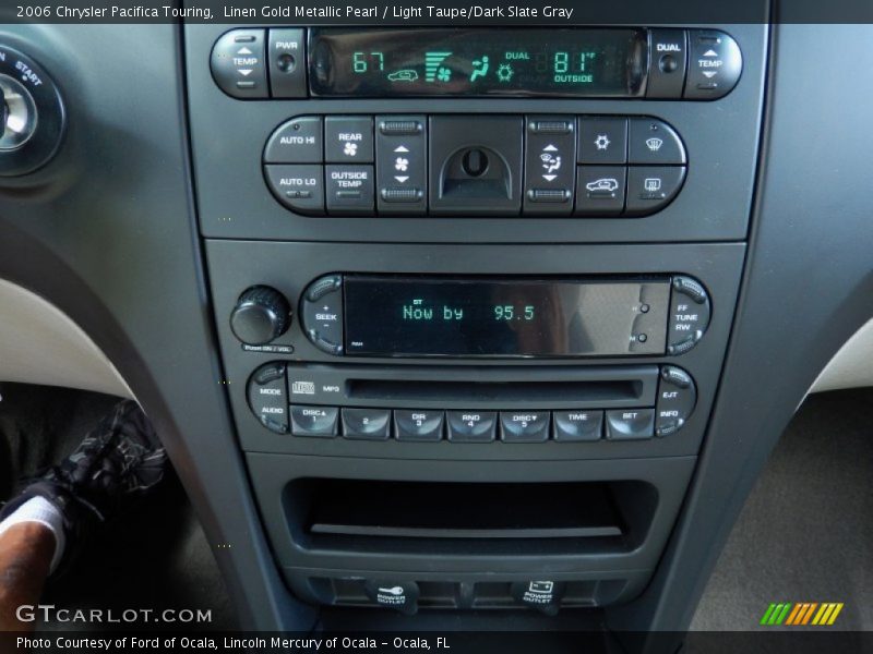 Controls of 2006 Pacifica Touring