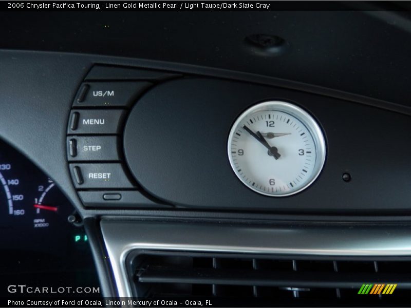 Controls of 2006 Pacifica Touring