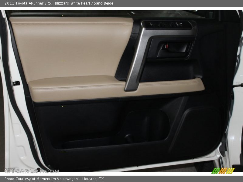 Blizzard White Pearl / Sand Beige 2011 Toyota 4Runner SR5