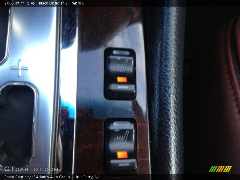 Black Obsidian / Firebrick 2005 Infiniti Q 45