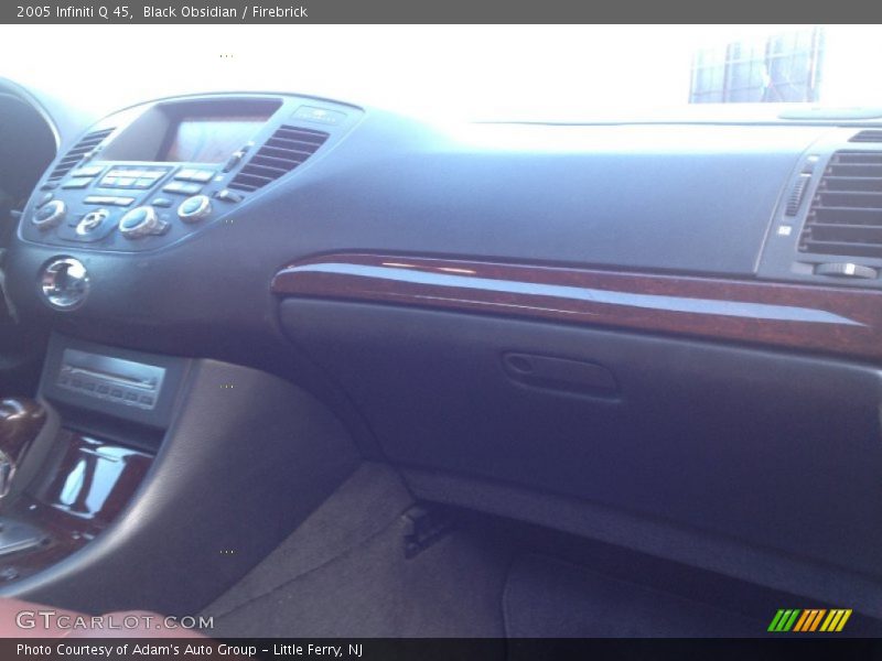 Black Obsidian / Firebrick 2005 Infiniti Q 45